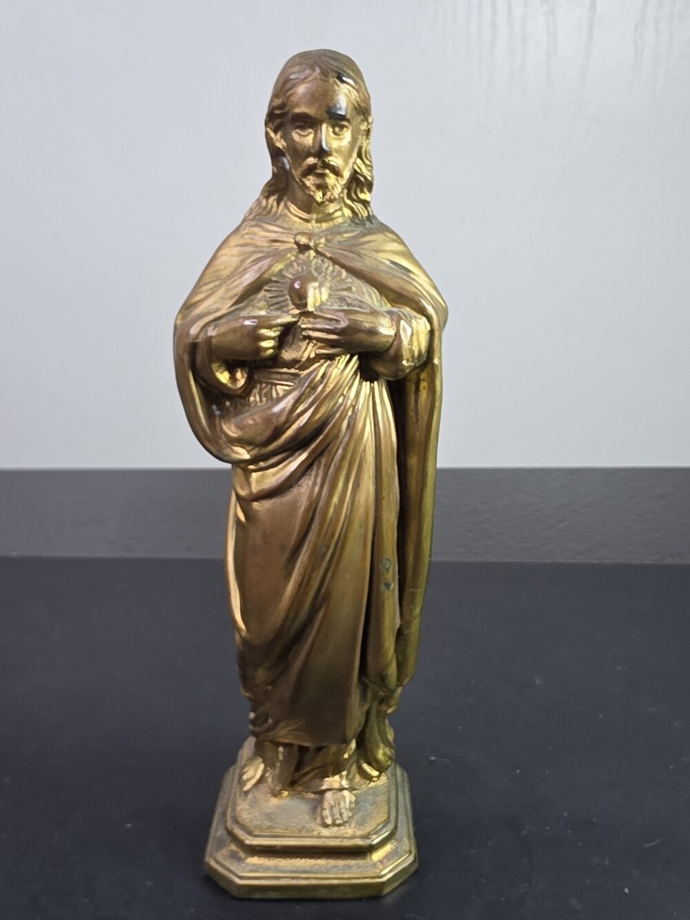Vintafe Metal Statue Of Sacred Heart Of Jesus